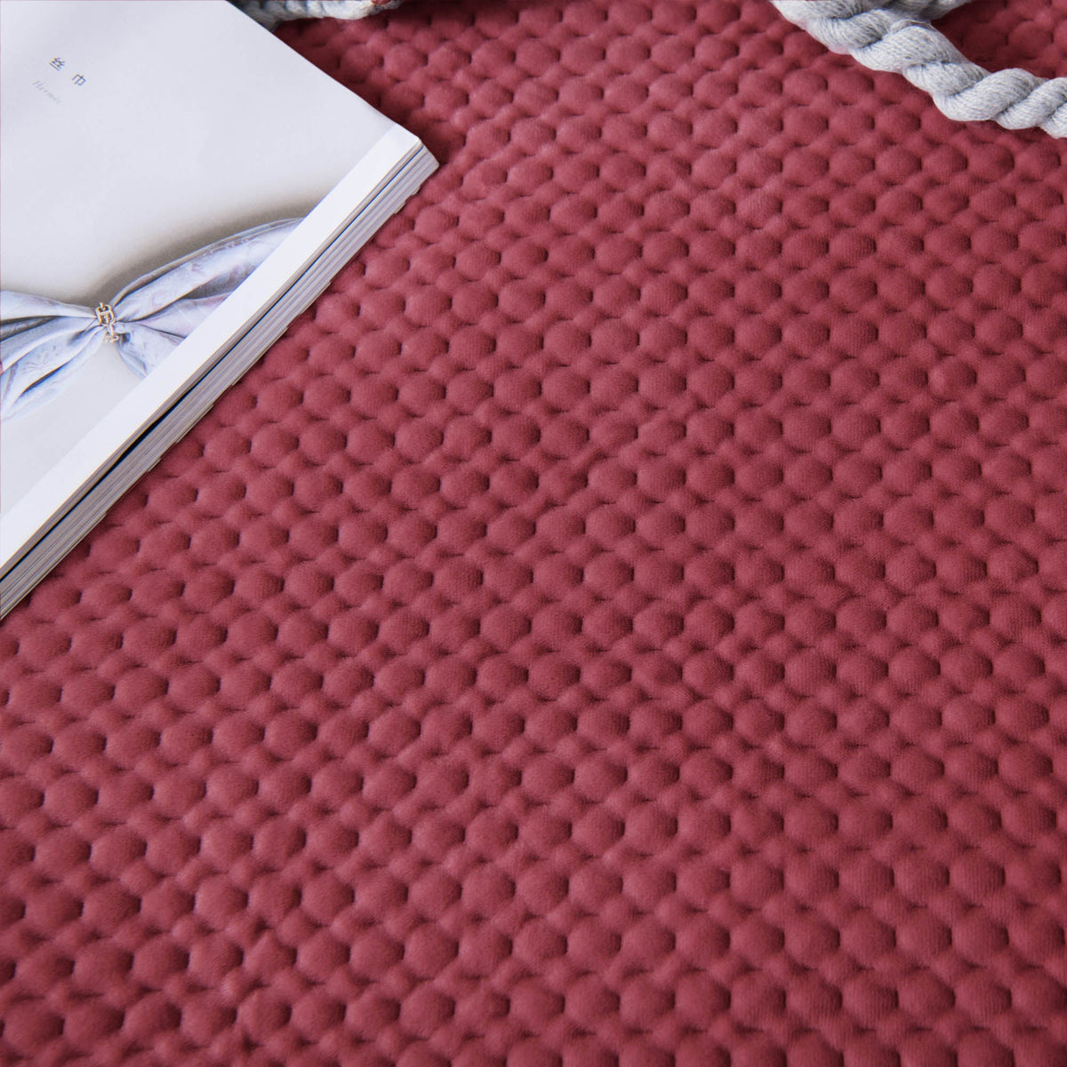 Lightweight Velvet Bedspread Set Queen/King