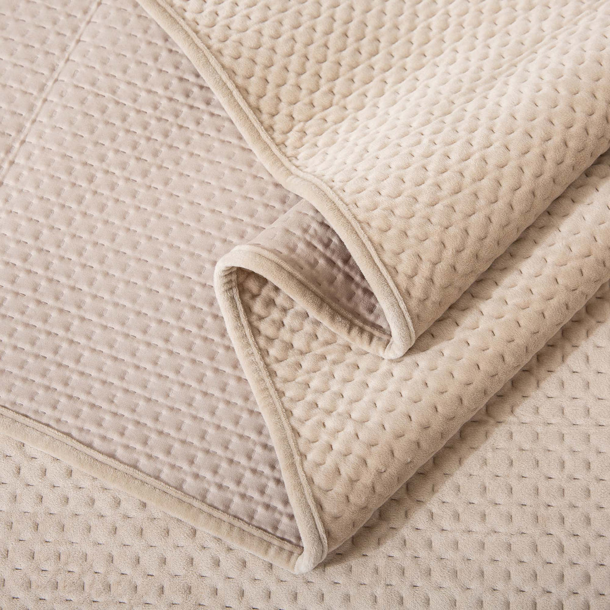 Lightweight Velvet Bedspread Set Queen/King
