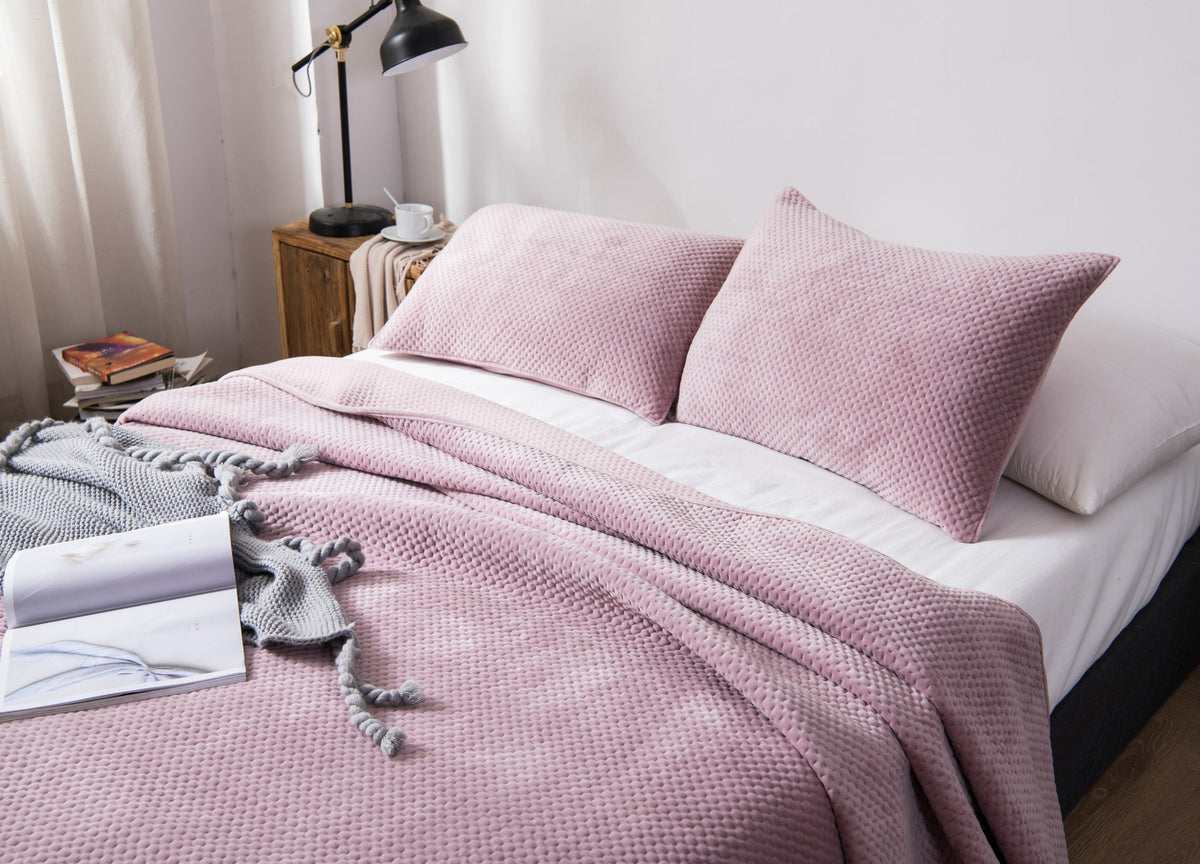 Lightweight Velvet Bedspread Set Queen/King