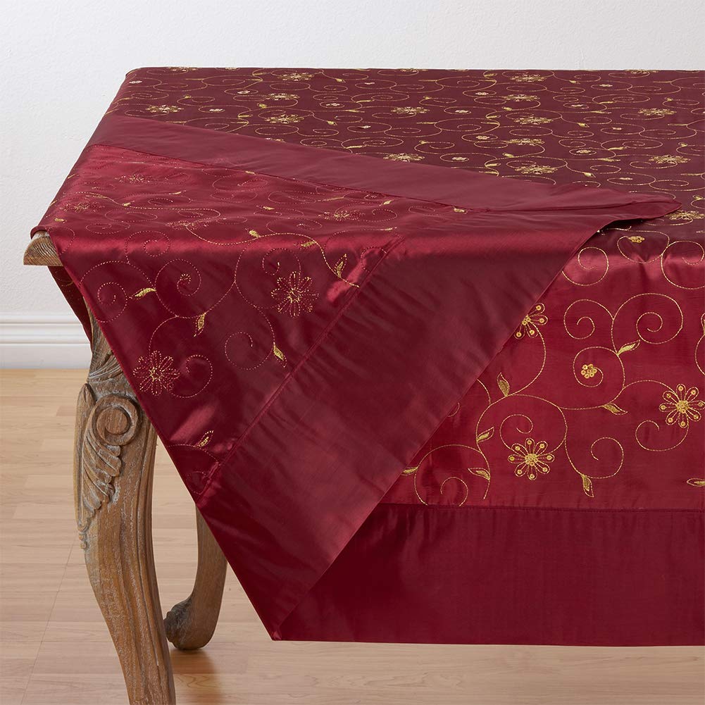 Fennco Styles Elegant Sequined & Embroidered Christmas Tablecloth