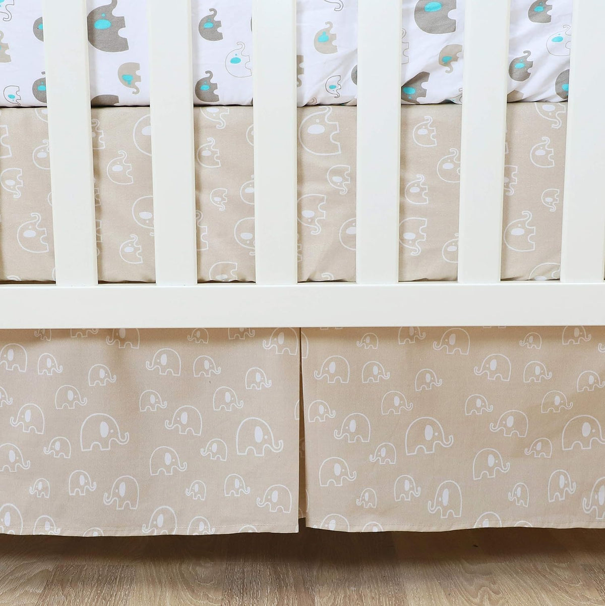 4 Piece Baby Crib Bedding Set Reversible Comforter