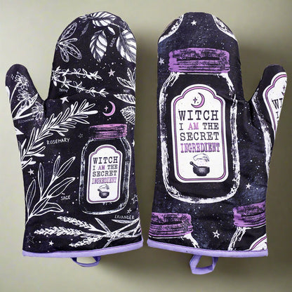Kitchen Witch Oven Mitt Set