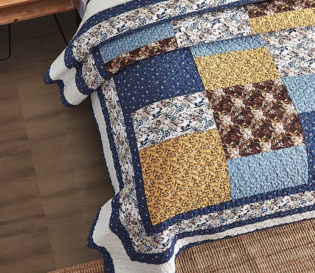 Prairie Sunset White Blue Yellow Brown Floral Cotton Patchwork Quilt Set