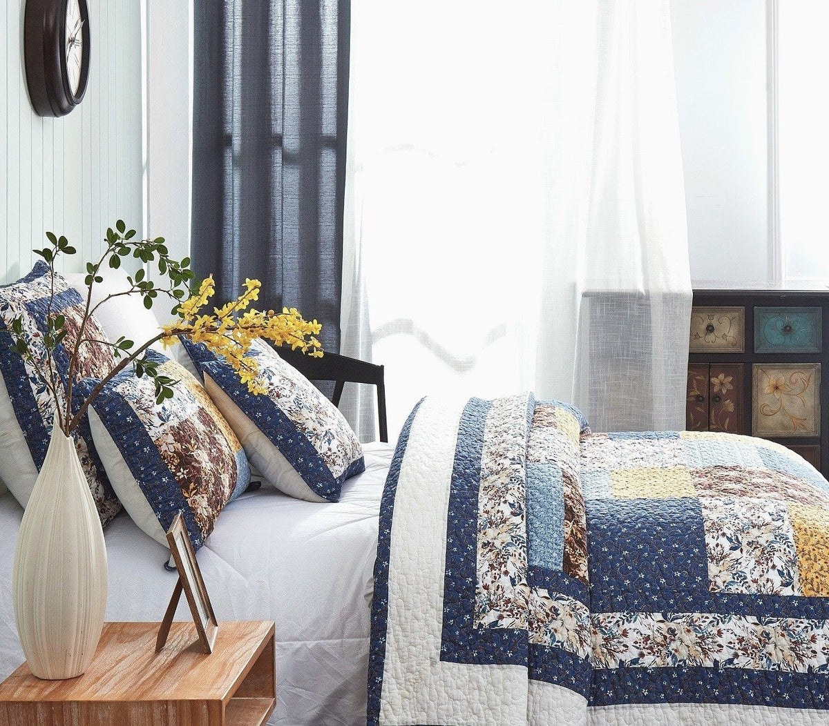 Prairie Sunset White Blue Yellow Brown Floral Cotton Patchwork Quilt Set