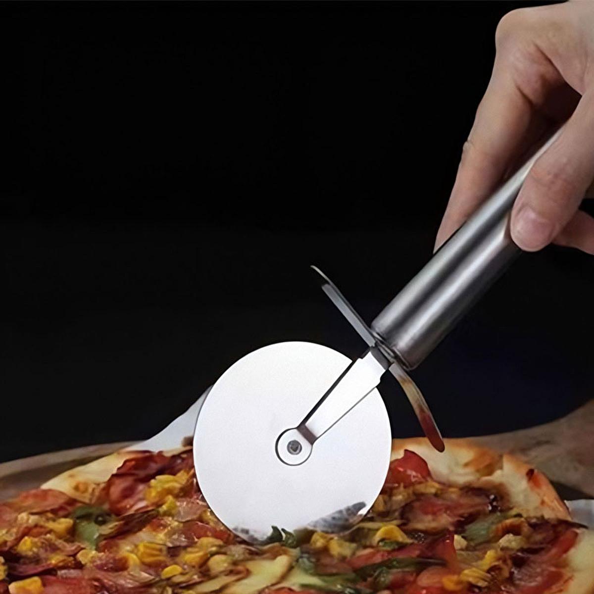 8.66 Inch Stainless Steel Rotary Cutter