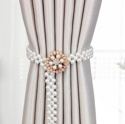 Pearl Tiebacks