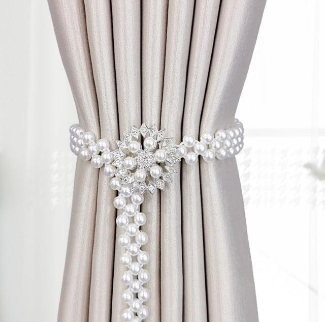 Pearl Tiebacks