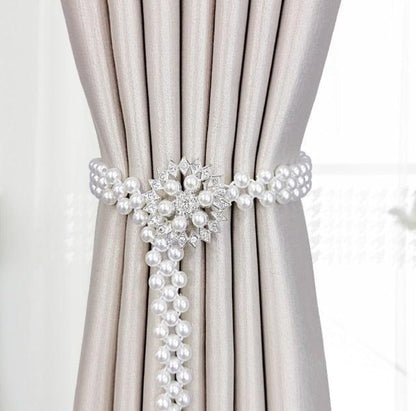 Pearl Tiebacks