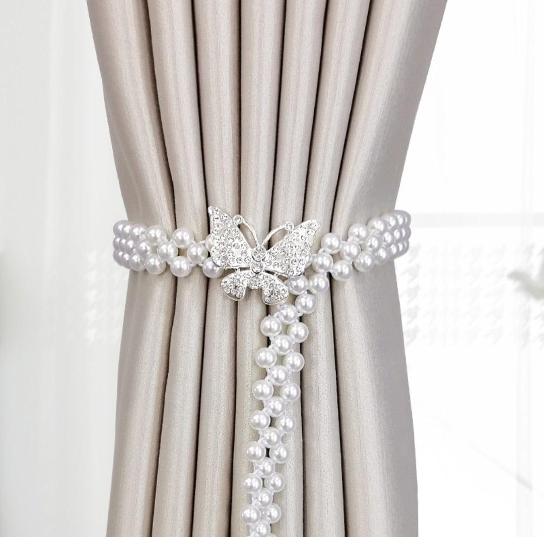 Pearl Tiebacks