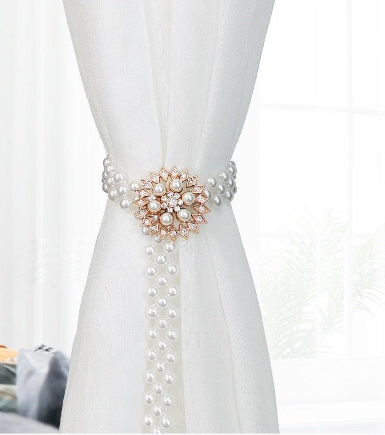 Pearl Tiebacks