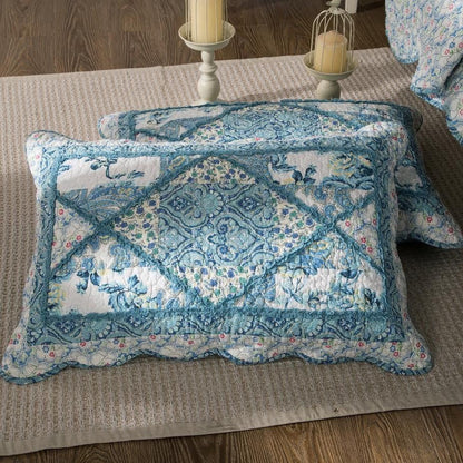Petal Dance White Blue Floral Paisley Vintage Garden Scalloped Cotton Patchwork Quilt Set