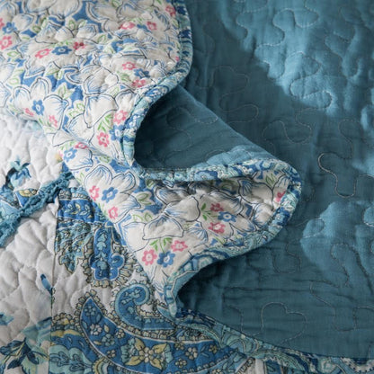 Petal Dance White Blue Floral Paisley Vintage Garden Scalloped Cotton Patchwork Quilt Set